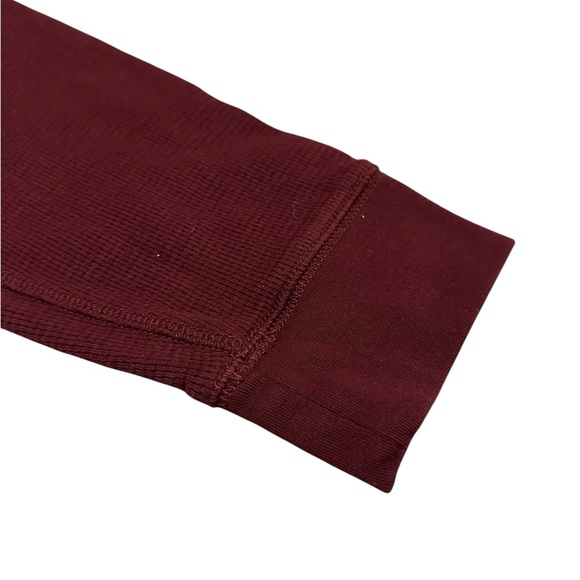 Men’s American Eagle Outfitters Maroon Long Sleeve Tee - Picture 4 of 5